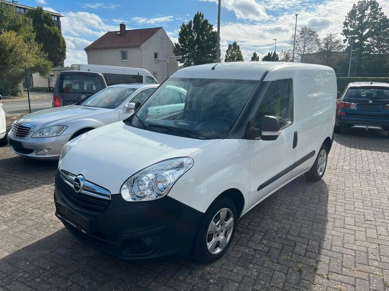 Polarweiss Gebraucht 2018 Opel Combo Van / Kleinbus | 7.490 € (Fairer Preis) - Bild 1/4