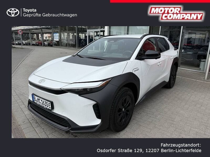 Weiß Gebraucht 2023 Toyota bZ4X Comfort SUV | 34.450 € (Fairer Preis) - Bild 1/4