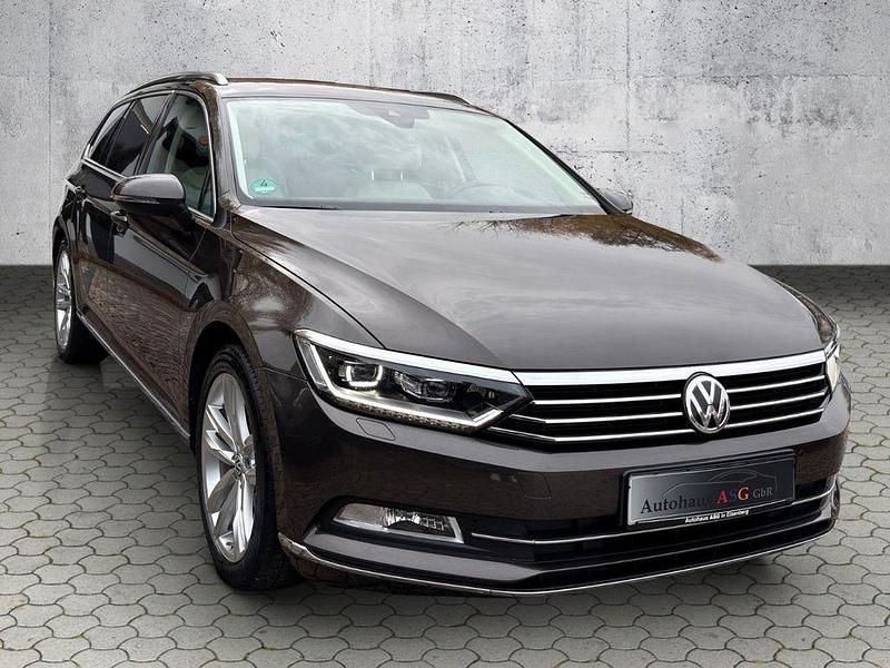 Braun Gebraucht 2015 VW Passat Highline Limousine | 14.990 € (Fairer Preis) - Bild 1/4