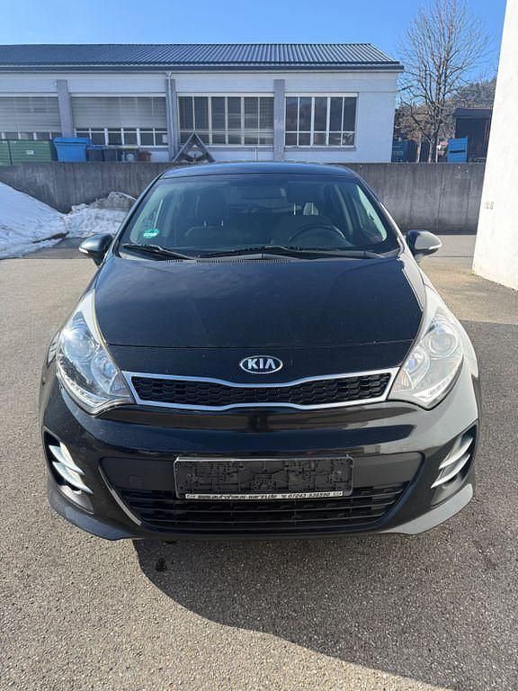 Gebraucht Kia Rio 75 PS (55 kW) 2017 Schwarz Limousine