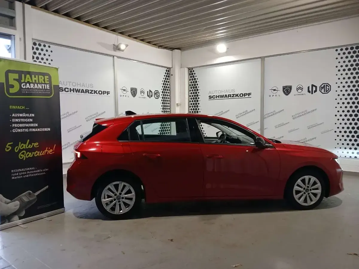 Gebraucht Opel Astra 110 PS (80 kW) 2023 Rot Kleinwagen