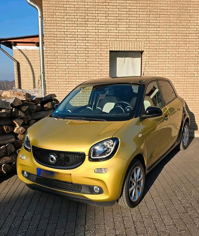 Gebraucht Smart ForFour 71 PS (52 kW) 2015 Gelb Kleinwagen