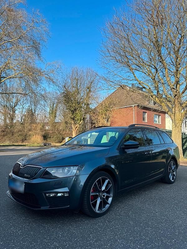 Gebraucht Skoda Octavia RS 184 PS (135 kW) 2016 Grau Kleinwagen