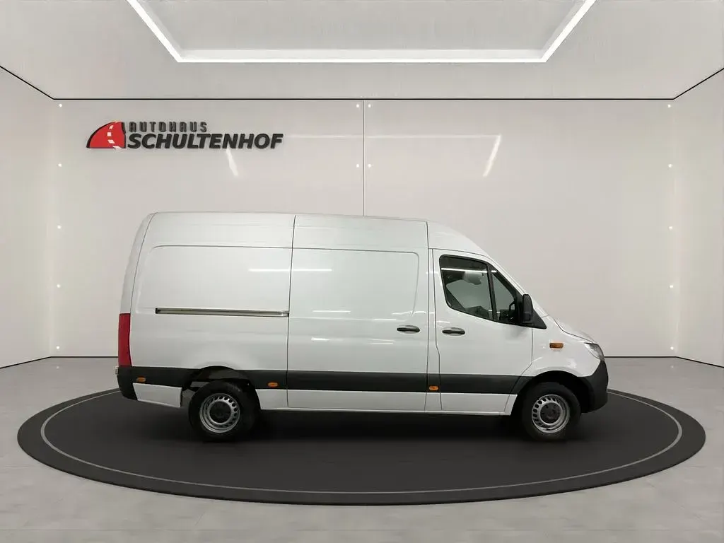 Gebraucht Mercedes Sprinter 170 PS (125 kW) 2025 Weiß Van