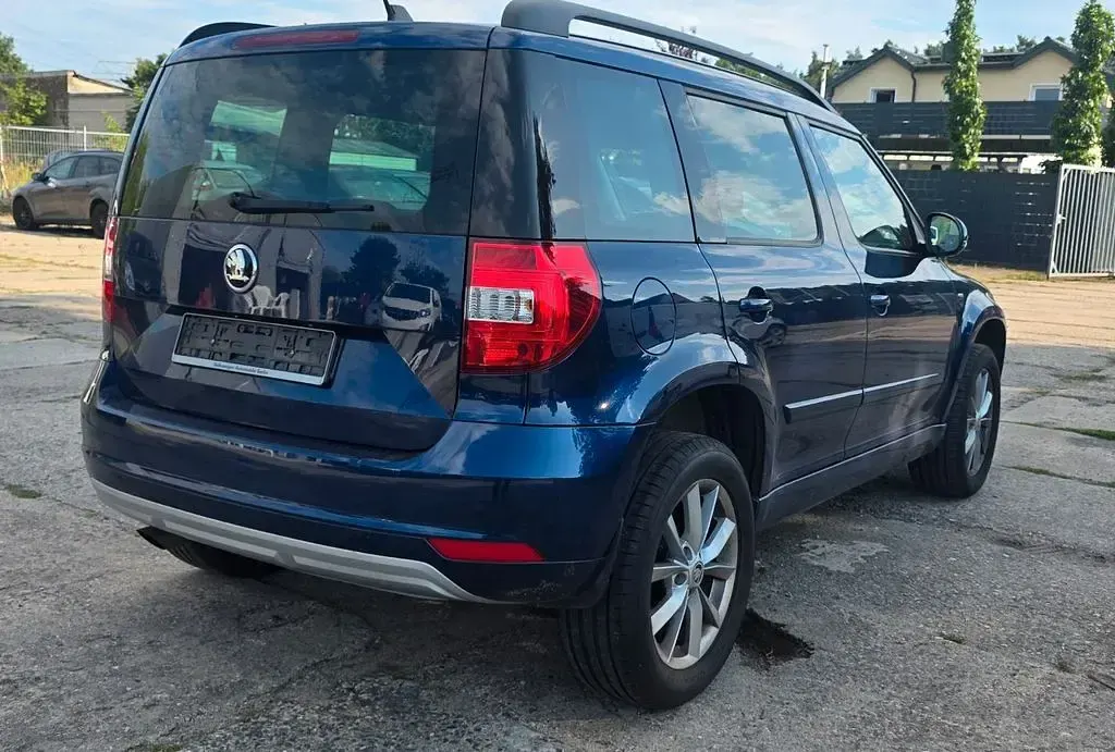 Gebraucht Skoda Yeti Drive 110 PS (80 kW) 2017 Blau SUV