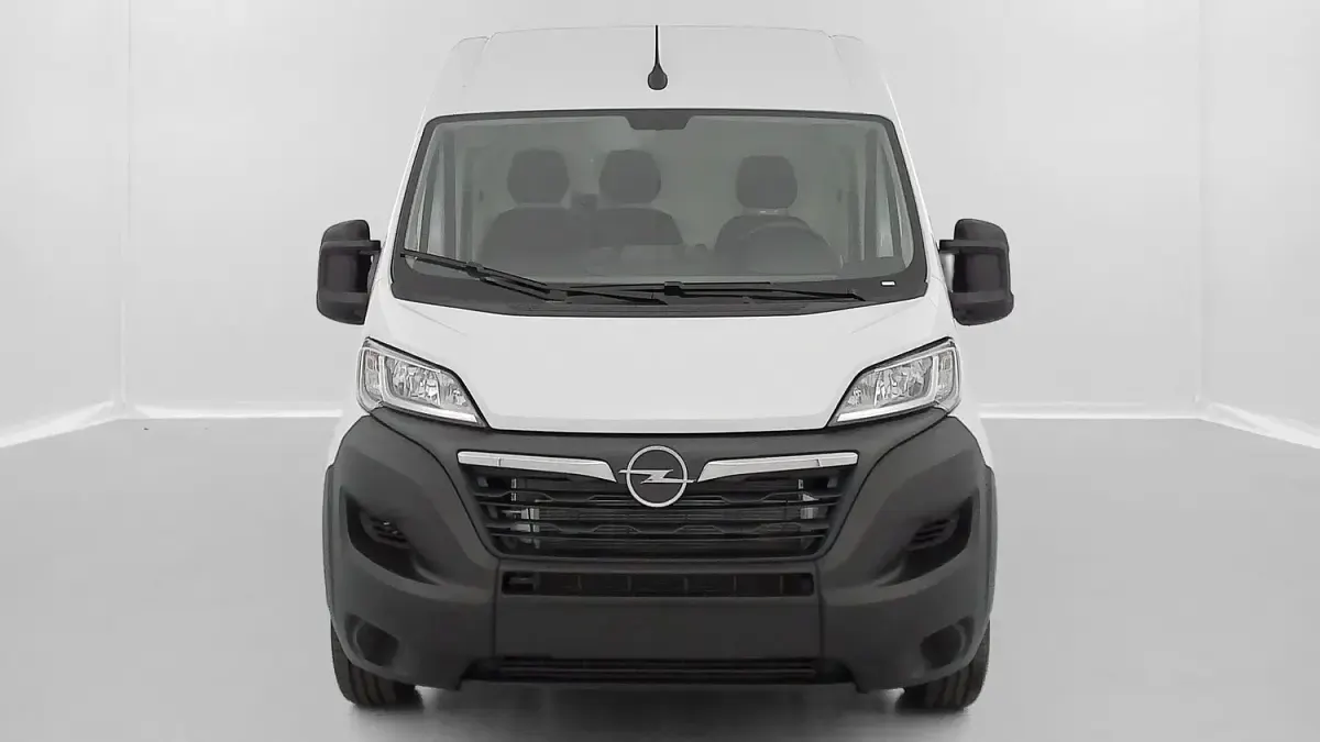 Gebraucht Opel Movano Essentia 120 PS (88 kW) 2023 (blancicy) Van