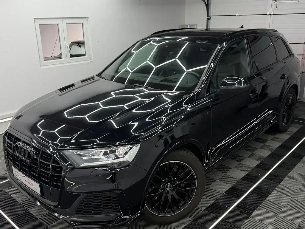 Gebraucht Audi Q7 S-Line 286 PS (210 kW) 2020 Orcaschwarz/deep black SUV