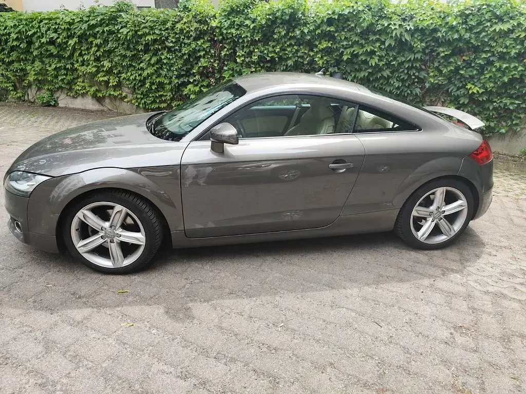 Gebraucht Audi TT Comfort 211 PS (155 kW) 2011 Grau Coupé