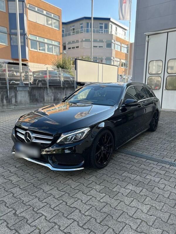 Schwarz Gebraucht 2015 Mercedes C250 AMG Kombi | 12.990 € (Fairer Preis) - Bild 1/4