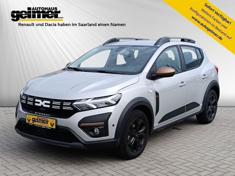 Grau Gebraucht 2024 Dacia Sandero Extreme Kleinwagen | 19.500 € (Fairer Preis) - Bild 1/4