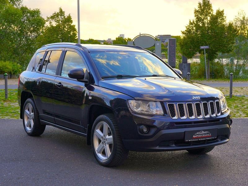 Blau Gebraucht 2011 Jeep Compass Limited SUV | 8.995 € (Teuer) - Bild 1/4