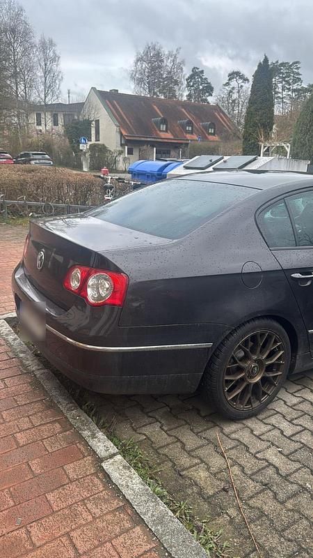 Gebraucht VW Passat Highline 160 PS (117 kW) 2008 Braun Limousine