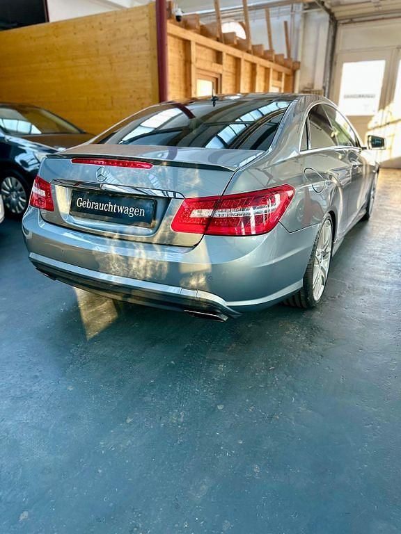 Gebraucht Mercedes E500 AMG 408 PS (300 kW) 2012 Grau Coupé