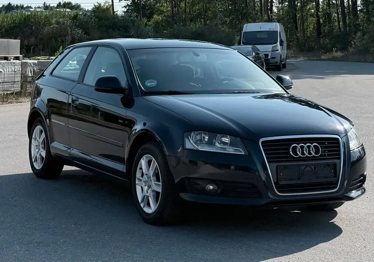 Gebraucht Audi A3 125 PS (91 kW) 2009 Blau Kleinwagen