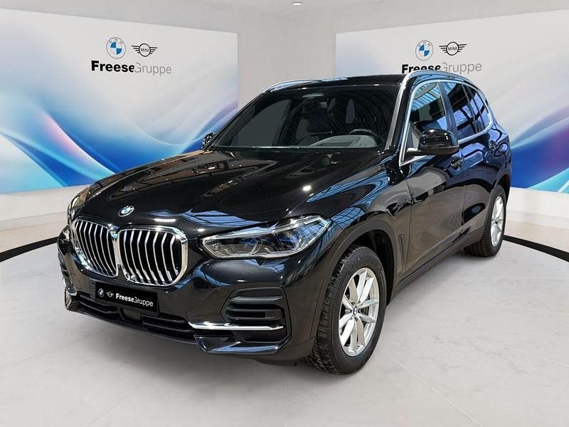 Schwarz Gebraucht 2022 BMW X5 Sport Line SUV | 57.990 € (Fairer Preis) - Bild 1/4