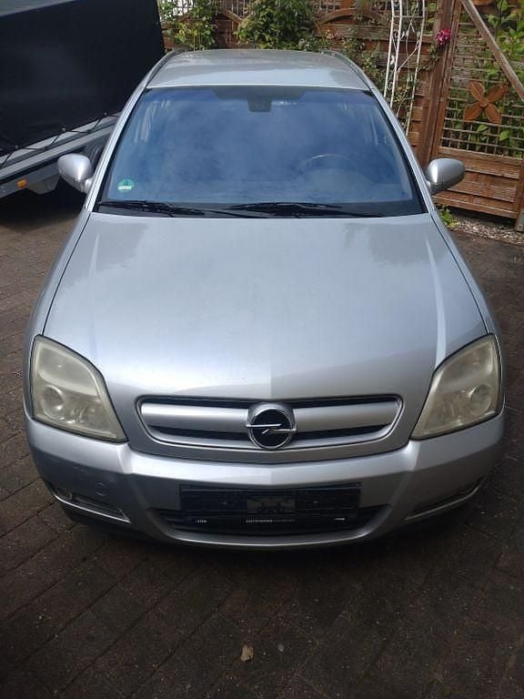 Silber Gebraucht 2003 Opel Signum Elegance Kombi | 700 € (Superpreis) - Bild 1/4