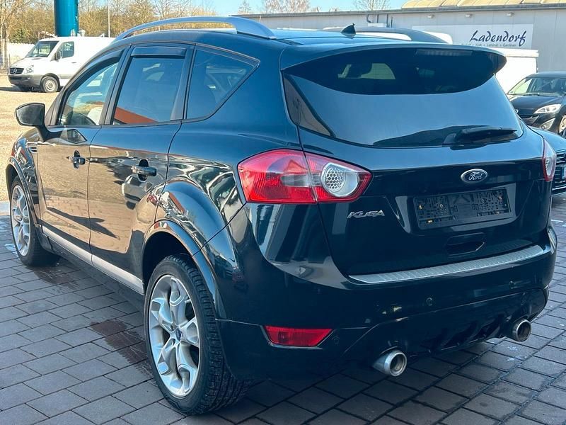 Gebraucht Ford Kuga Individual 163 PS (119 kW) 2012 Schwarz SUV