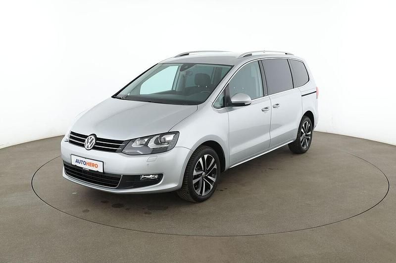 Gebraucht VW Sharan United 150 PS (110 kW) 2020 Grau Van / Kleinbus