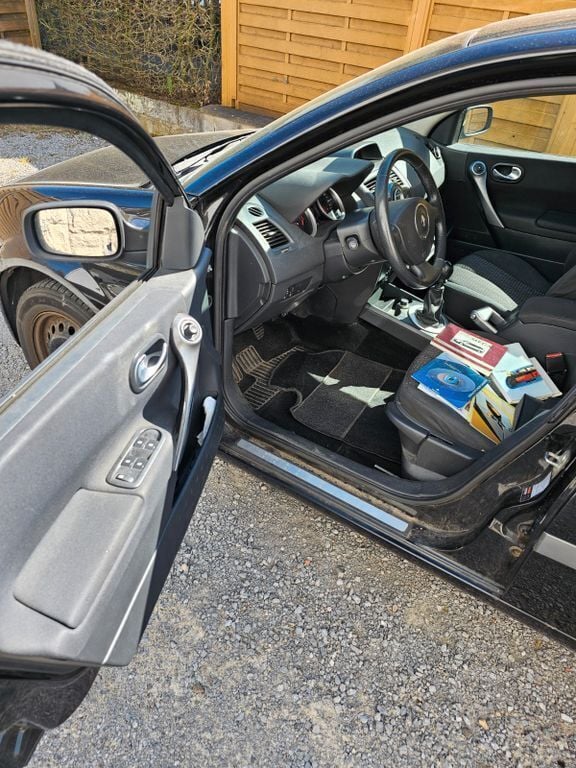 Gebraucht Renault Mégane II Avantage 131 PS (96 kW) 2006 Schwarz Limousine