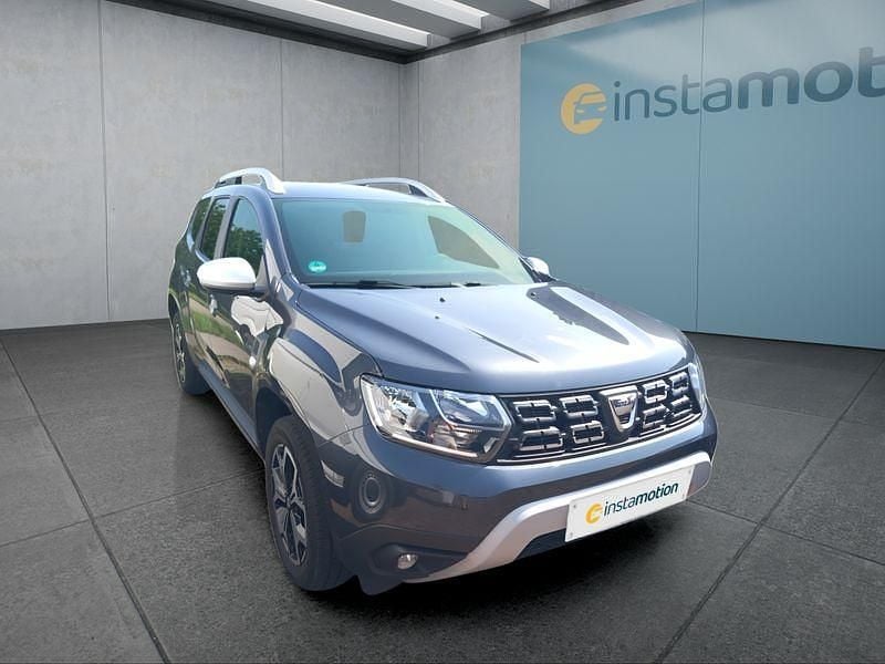 Grau Gebraucht 2021 Dacia Duster SUV | 14.999 € (Fairer Preis) - Bild 1/4