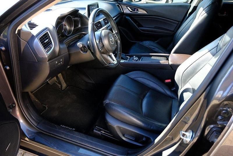 Gebraucht Mazda 3 120 PS (88 kW) 2018 Grau Limousine