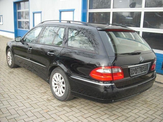 Gebraucht Mercedes E280 190 PS (139 kW) 2007 Schwarz Kombi