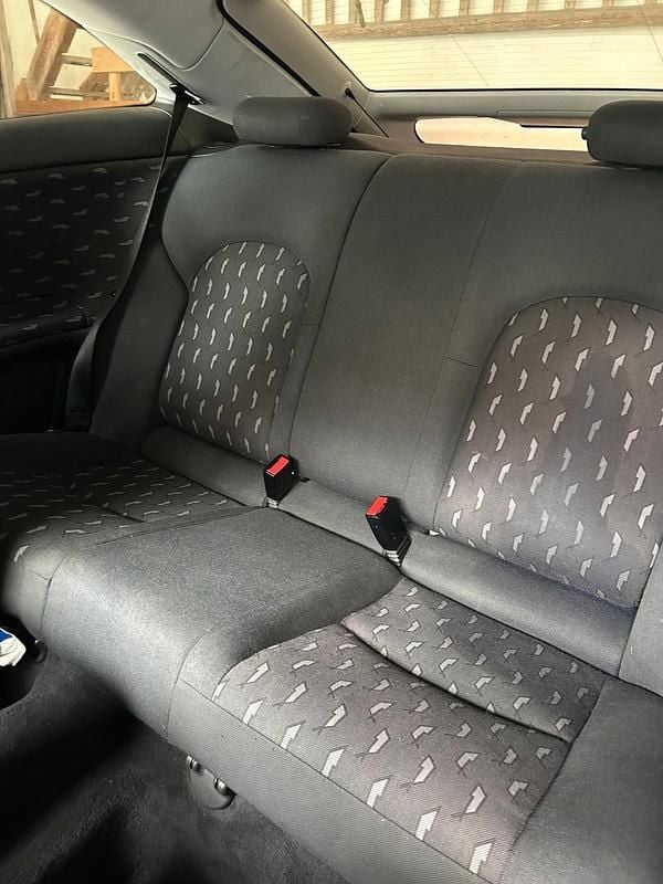 Gebraucht Mercedes C200 180 PS (132 kW) 2003 Silber Coupé