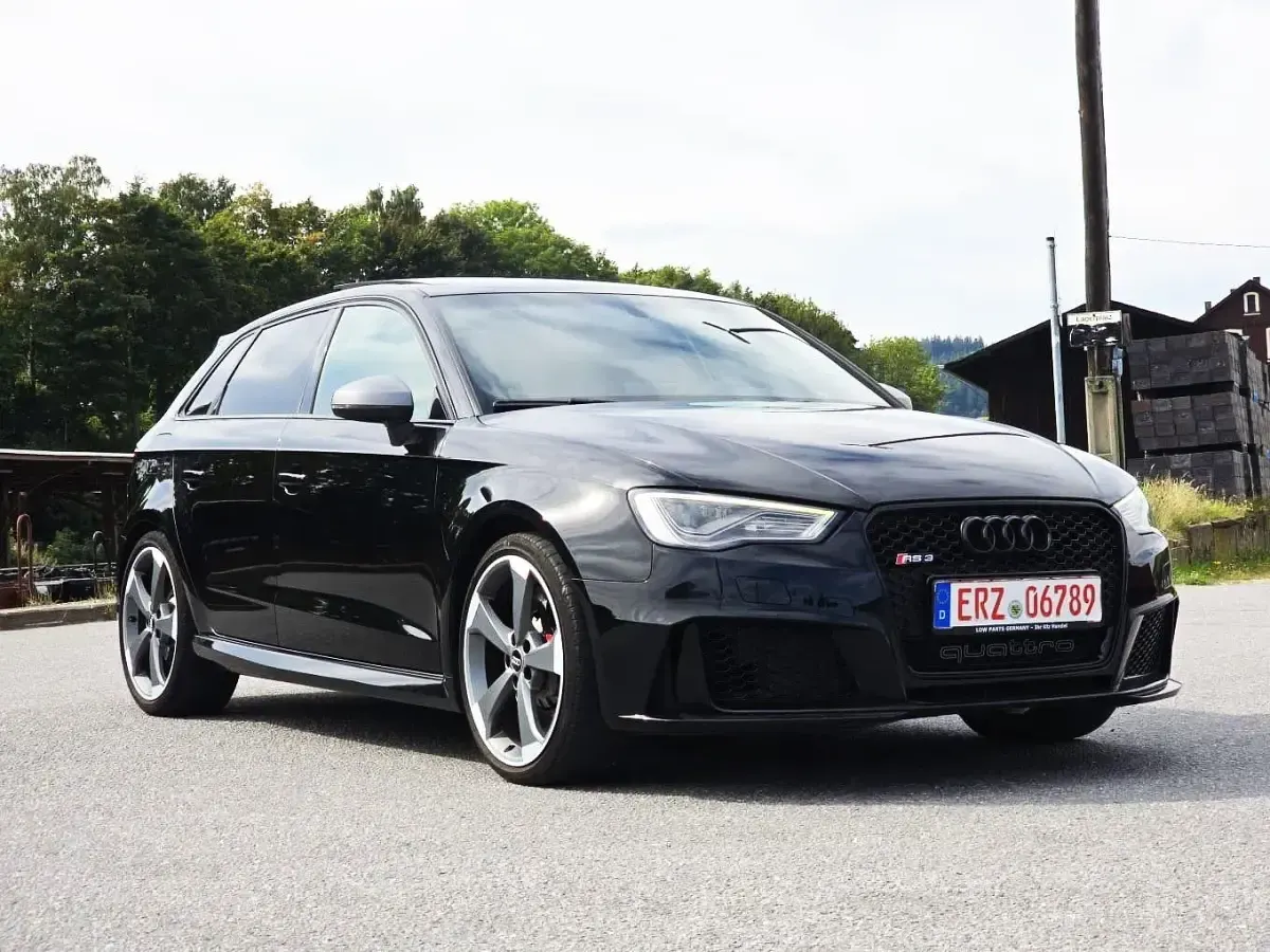 Gebraucht Audi RS3 367 PS (269 kW) 2016 Schwarz Limousine