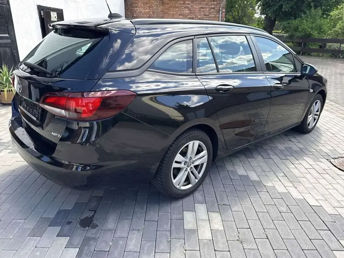 Gebraucht Opel Astra Business Edition 105 PS (77 kW) 2021 Schwarz Kombi