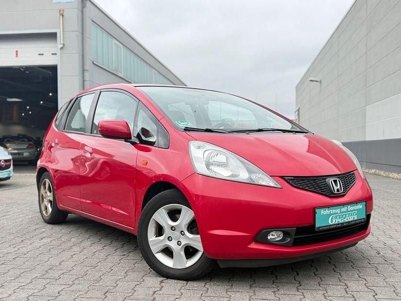 Gebraucht Honda Jazz Trend 90 PS (66 kW) 2010 Rot Kleinwagen