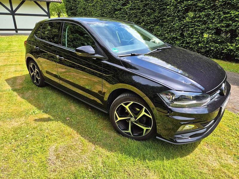 Schwarz Gebraucht 2019 VW Polo IQ Drive Limousine | 13.900 € (Fairer Preis) - Bild 1/4