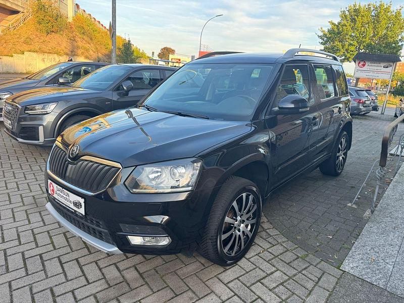 Schwarz Gebraucht 2015 Skoda Yeti LAURIN & KLEMENT SUV | 13.999 € (Guter Preis) - Bild 1/4