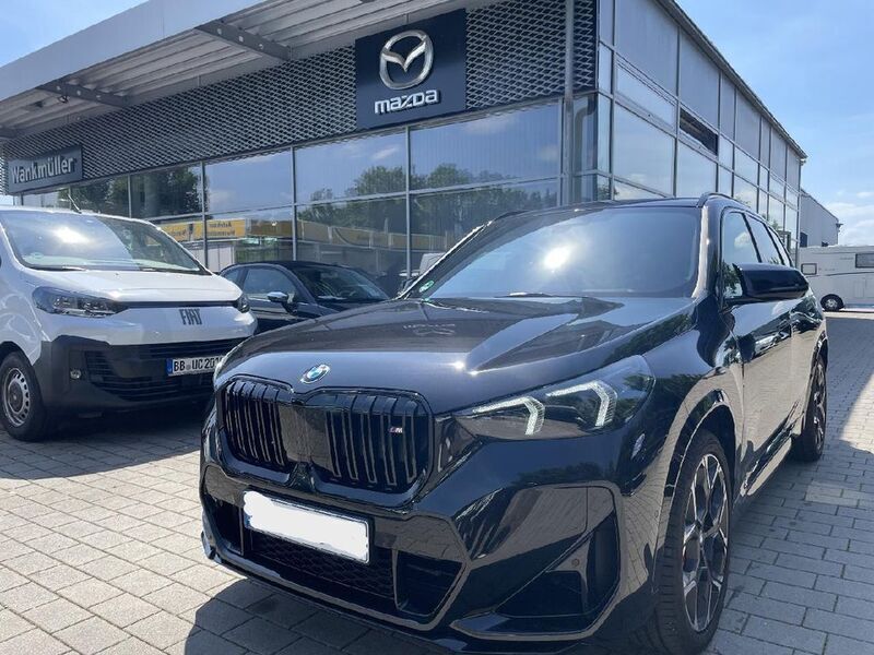 Schwarz Gebraucht 2024 BMW X1 Performance SUV | 58.190 € (Fairer Preis) - Bild 1/4