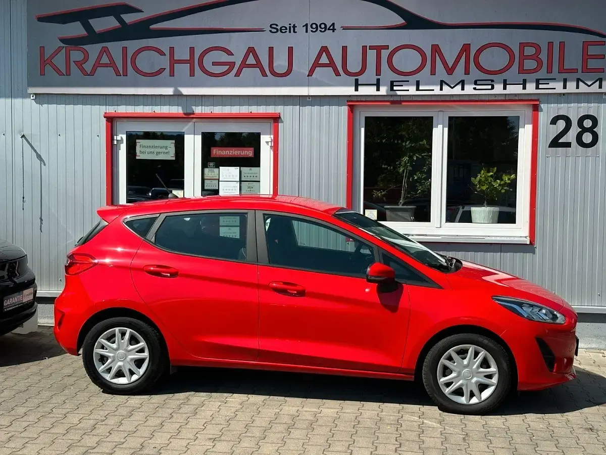 Gebraucht Ford Fiesta 101 PS (74 kW) 2018 Rot Kleinwagen