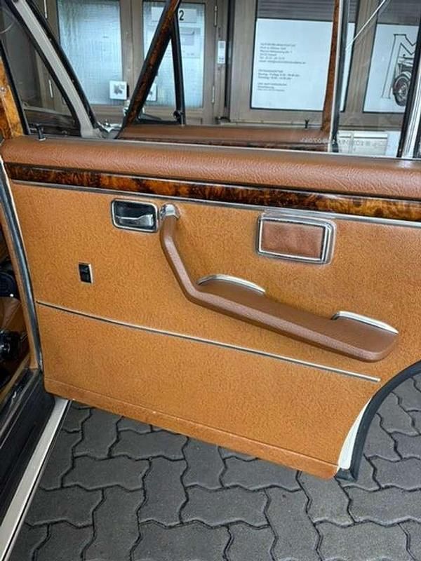 Gebraucht Mercedes 300 200 PS (147 kW) 1971 Beige Limousine