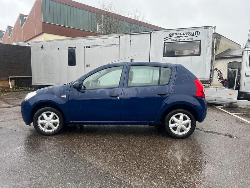 Gebraucht Dacia Sandero 75 PS (55 kW) 2009 Blau Kleinwagen