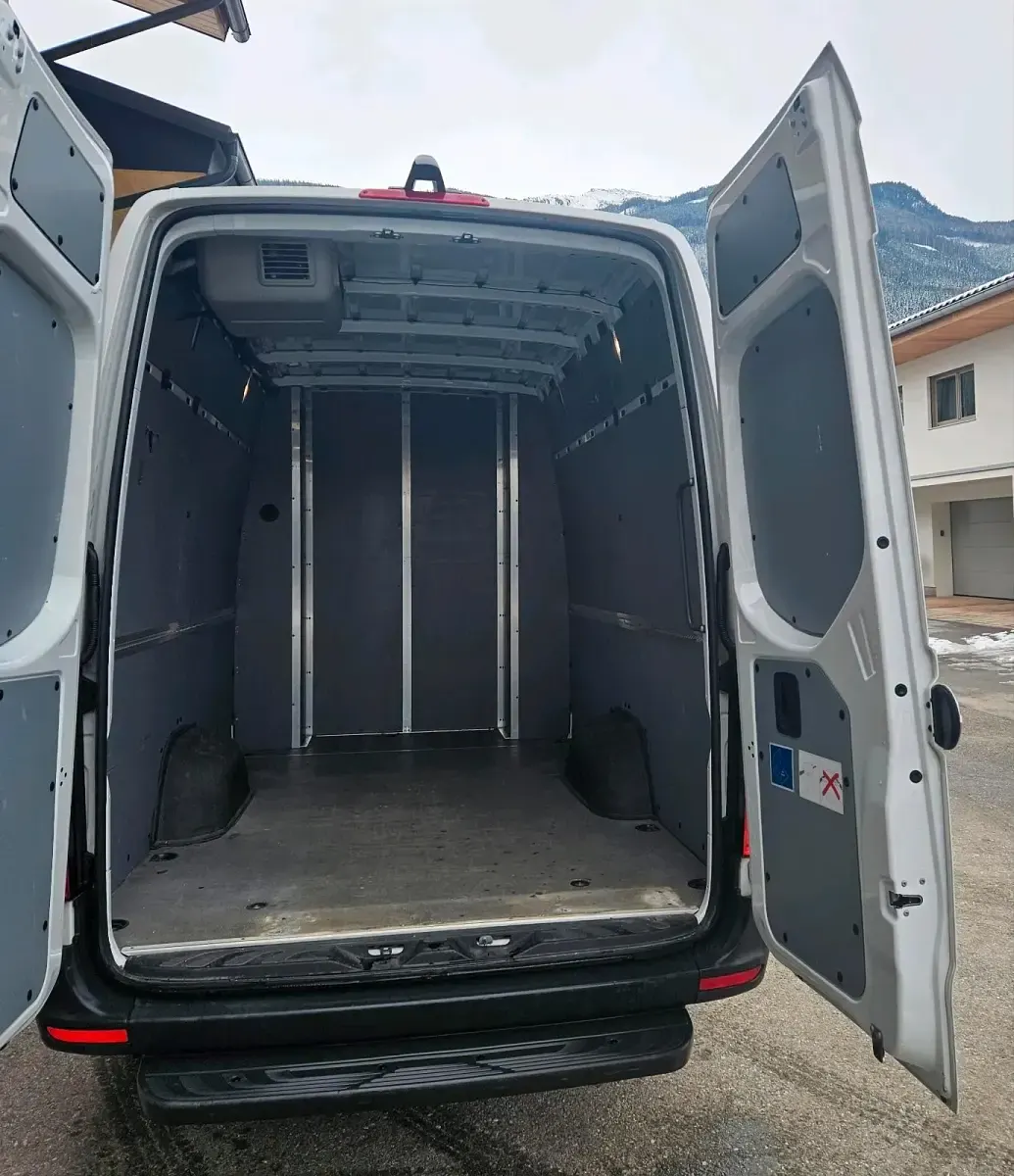 Gebraucht Mercedes Sprinter 170 PS (125 kW) 2023 Van