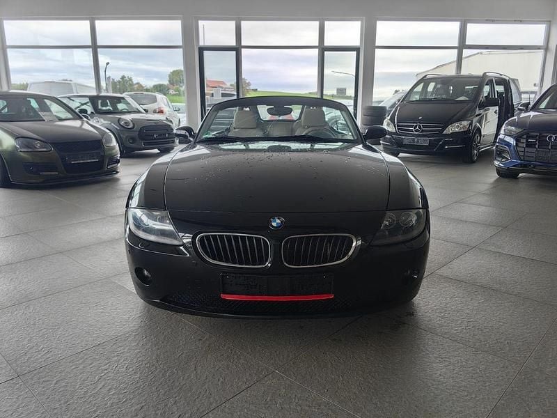 Schwarz Gebraucht 2005 BMW Z4 Cabrio | 9.650 € (Fairer Preis) - Bild 1/4
