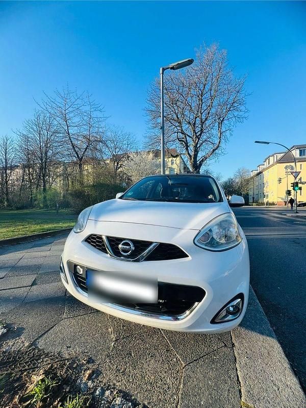 Gebraucht Nissan Micra 80 PS (58 kW) 2015 Weiß Kleinwagen