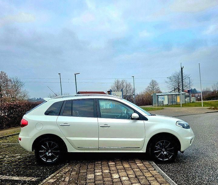 Gebraucht Renault Koleos Night&Day 173 PS (127 kW) 2014 Weiß SUV