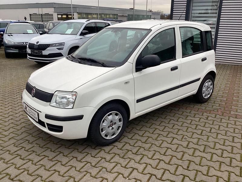 Weiß Gebraucht 2012 Fiat Panda Classica Limousine | 3.900 € (Fairer Preis) - Bild 1/4