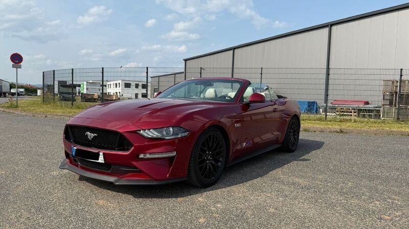 Rot Gebraucht 2019 Ford Mustang GT Cabrio | 52.500 € (Guter Preis) - Bild 1/4