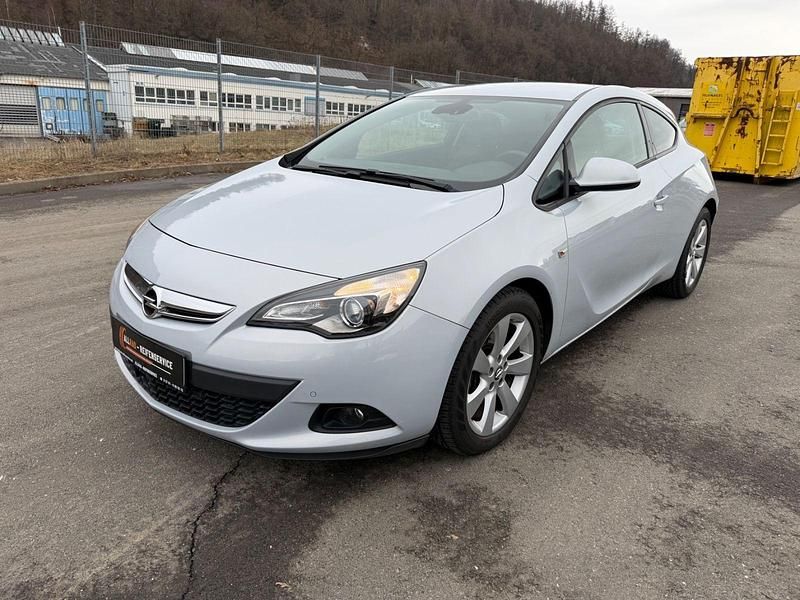 Gebraucht Opel Astra GTC Edition 140 PS (102 kW) 2012 Coupé