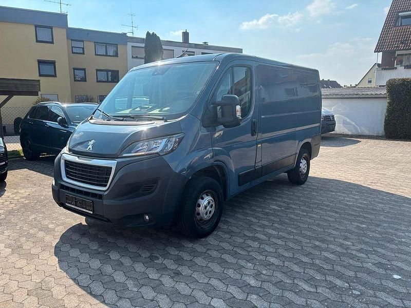 Gebraucht Peugeot Boxer 120 PS (88 kW) 2021 Grau Van