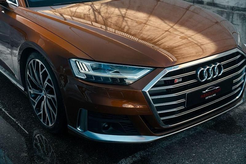 Gebraucht Audi S8 Sport 571 PS (419 kW) 2020 Orange Limousine