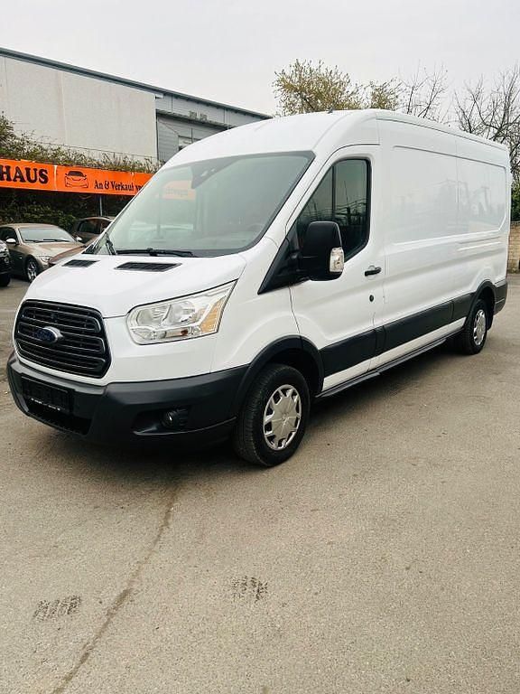 Gebraucht Ford Transit Trend 125 PS (91 kW) 2017 Weiß Limousine
