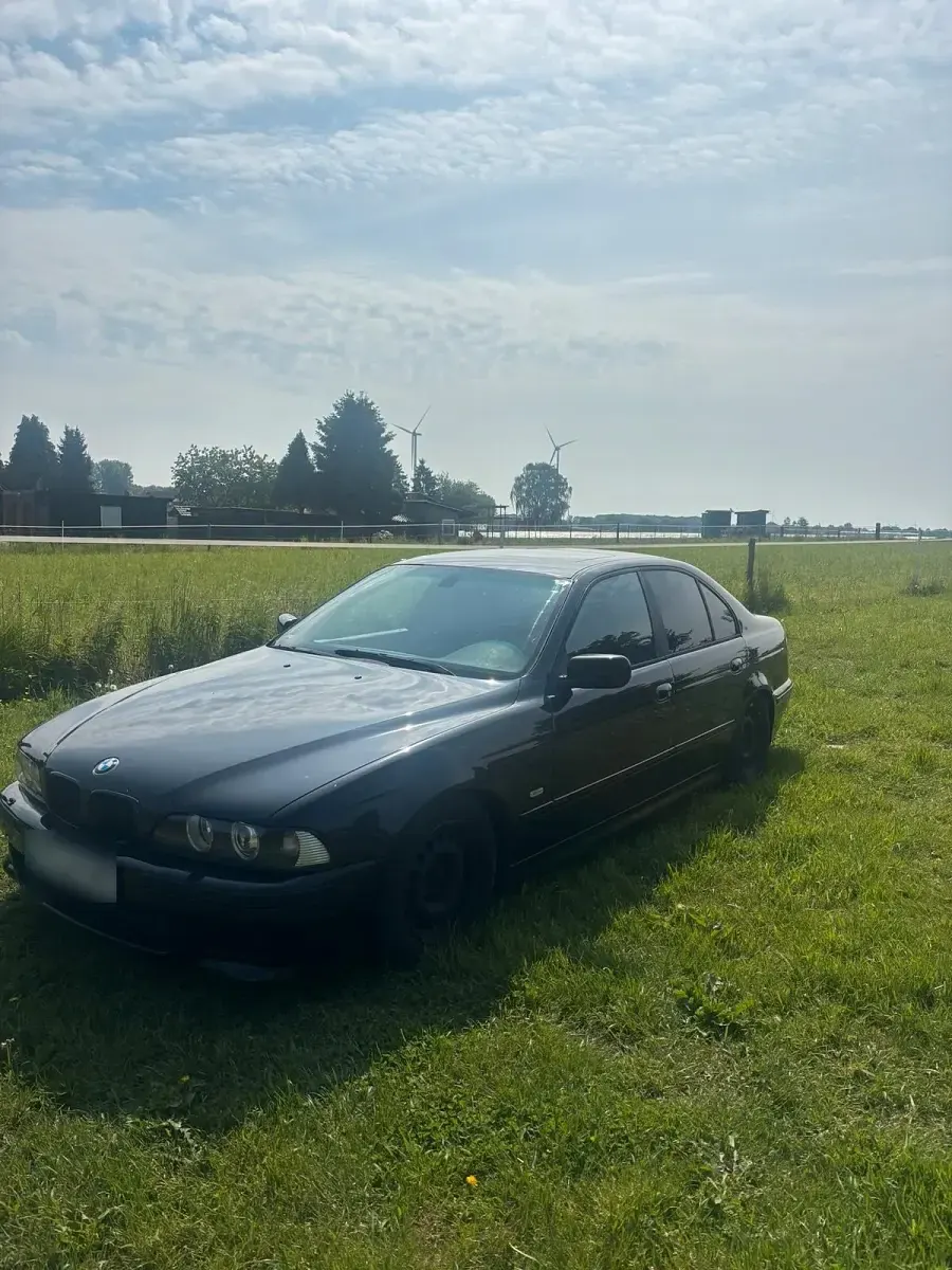 Gebraucht BMW 520 M Sport 170 PS (125 kW) 2001 Schwarz Limousine