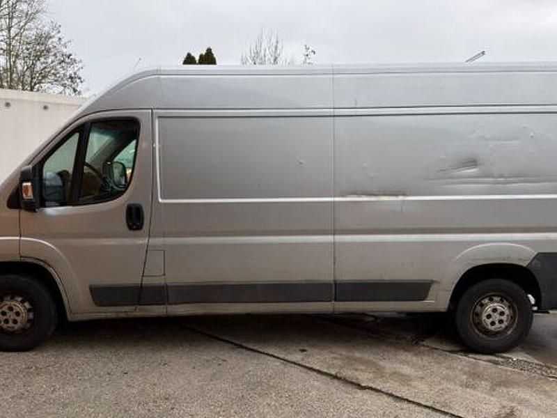 Second-hand Citroën Jumper 131 CP (96 kW) 2013 Argintiu Monovolum