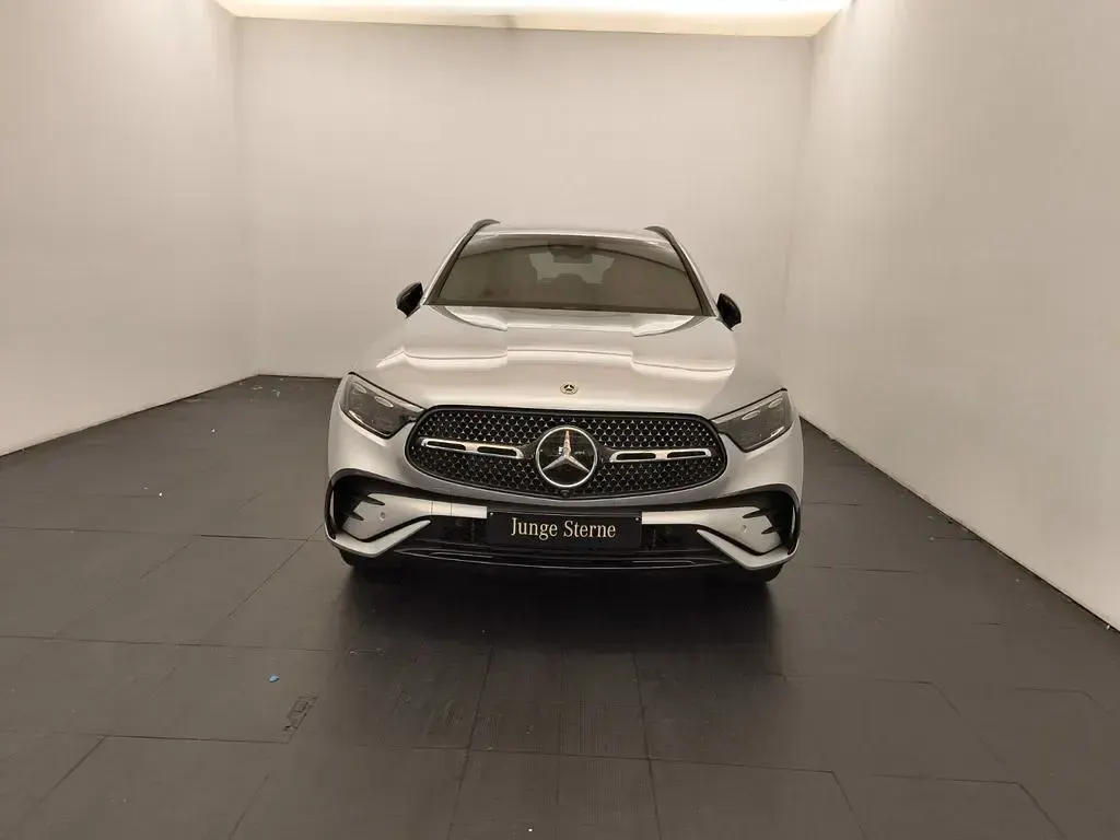 Gebraucht Mercedes GLC450 Premium 367 PS (269 kW) 2023 Hightechsilber metallic SUV