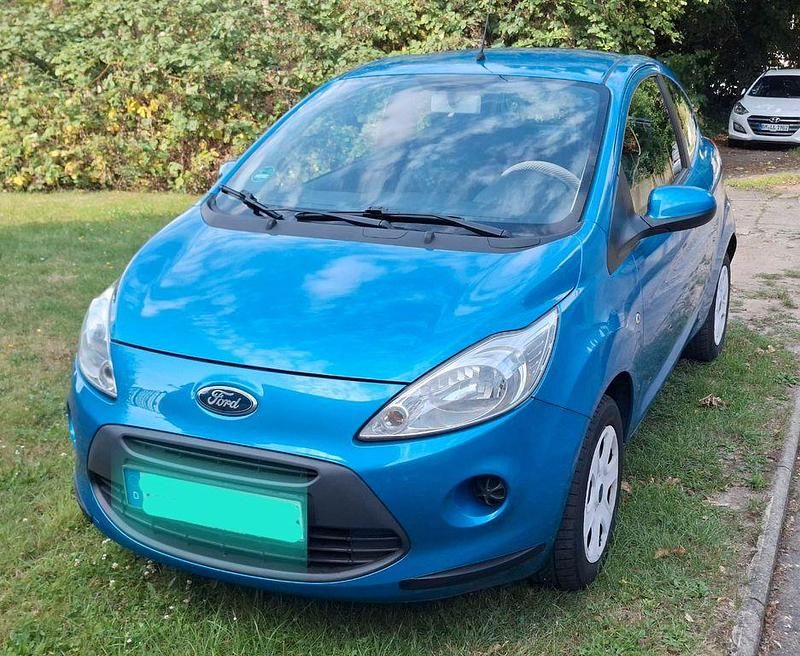 Blau Gebraucht 2012 Ford Ka Trend Kleinwagen | 2.599 € (Fairer Preis) - Bild 1/4
